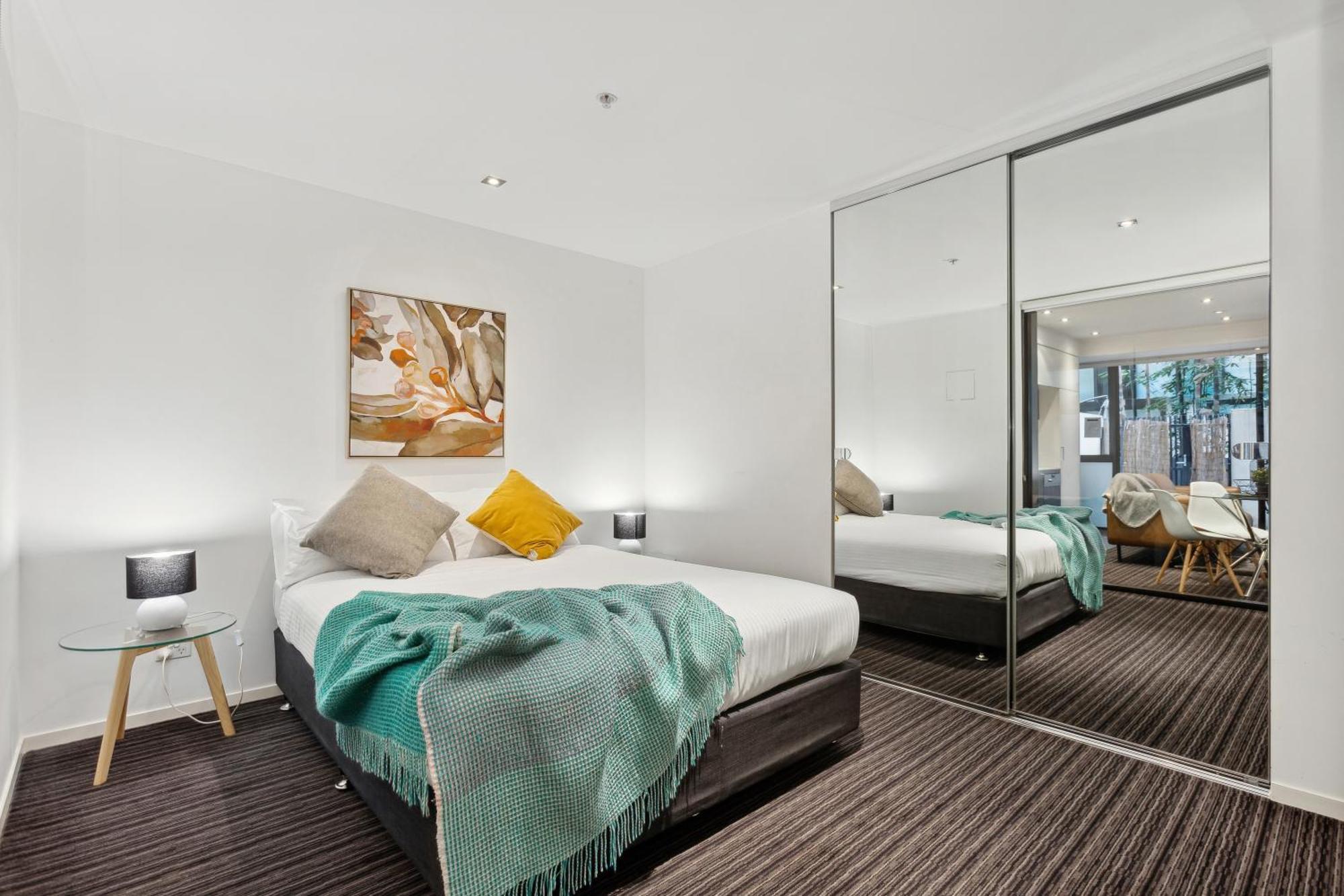 Complete Host Halo Apartments Melbourne Szoba fotó